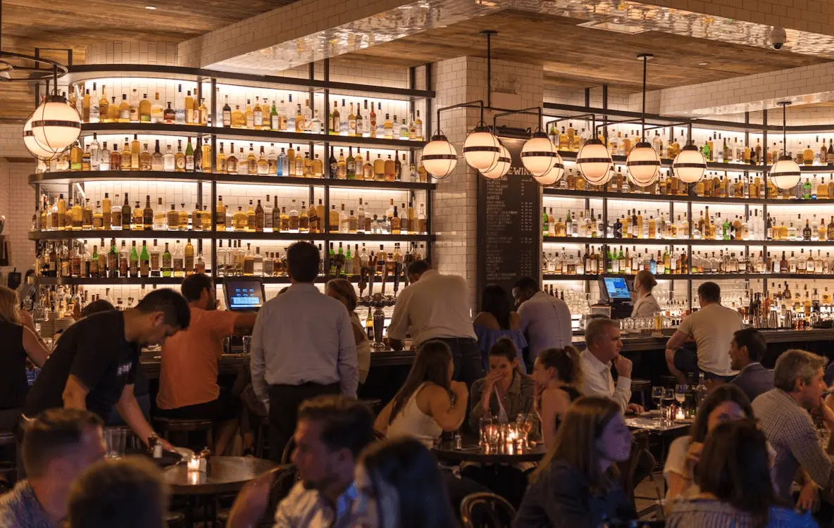 Restaurante cerca del Park Way